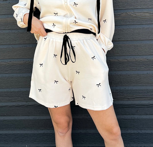 Bow Embroidery Shorts