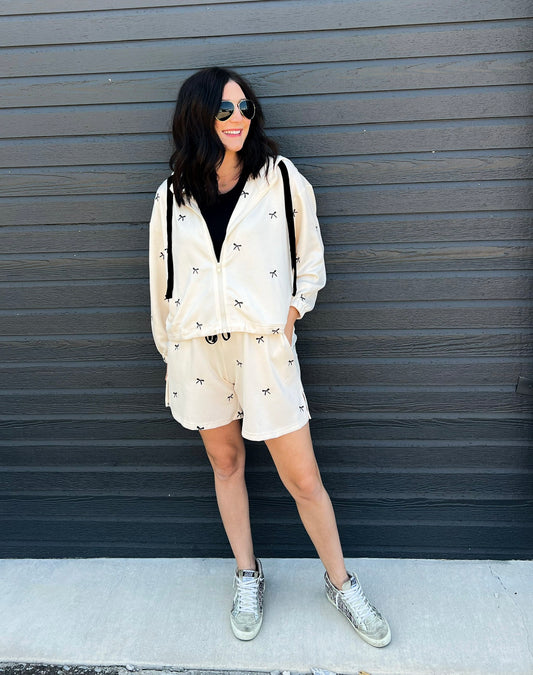 Bow Embroidery Shorts